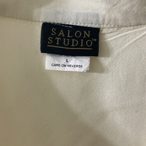 Cream three quarter sleeve open v-neck tunic size large - Picture 3 of 11